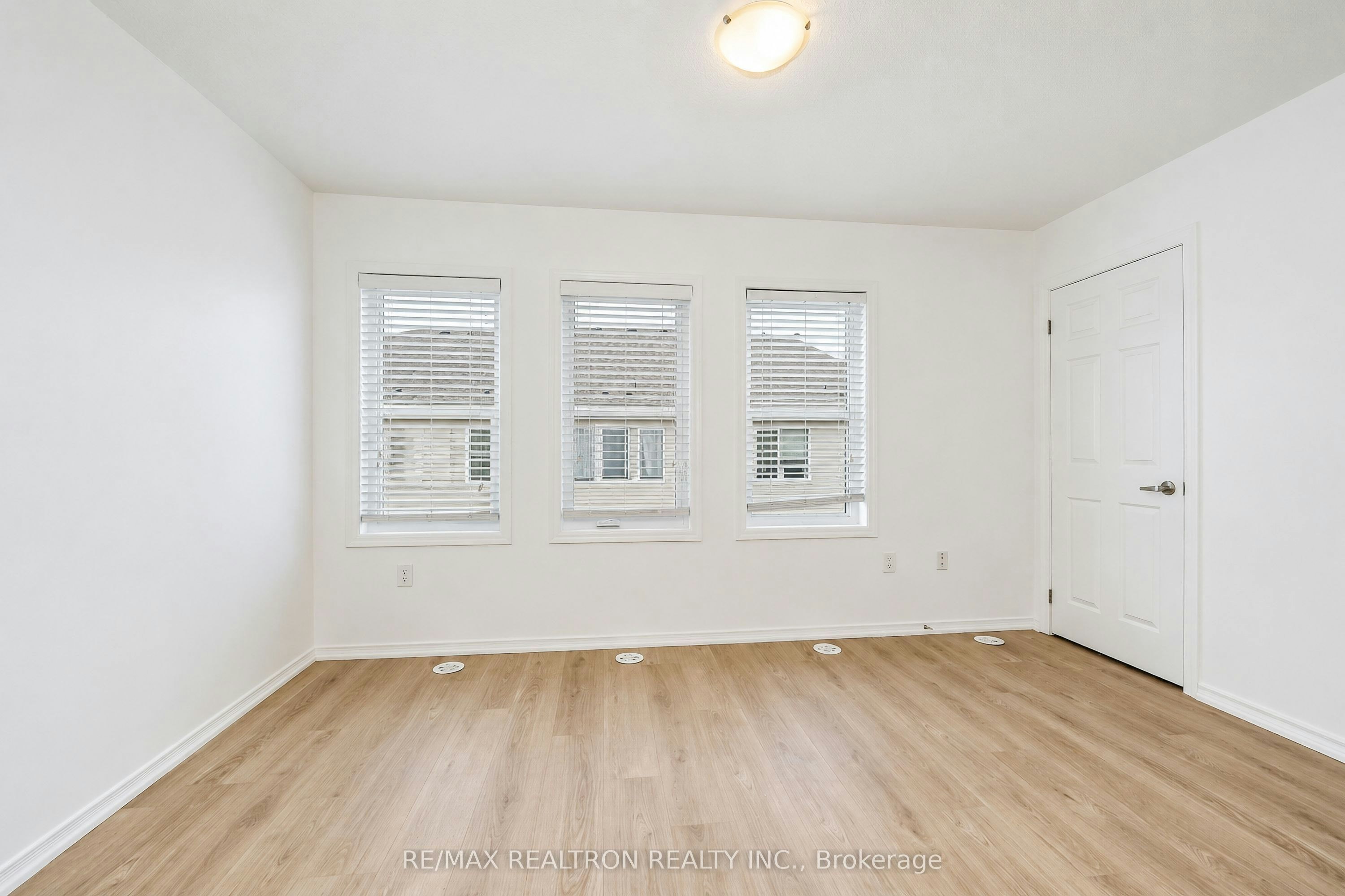 2560 Earleville Path, Oshawa, ON, L1L 0P9 - 17