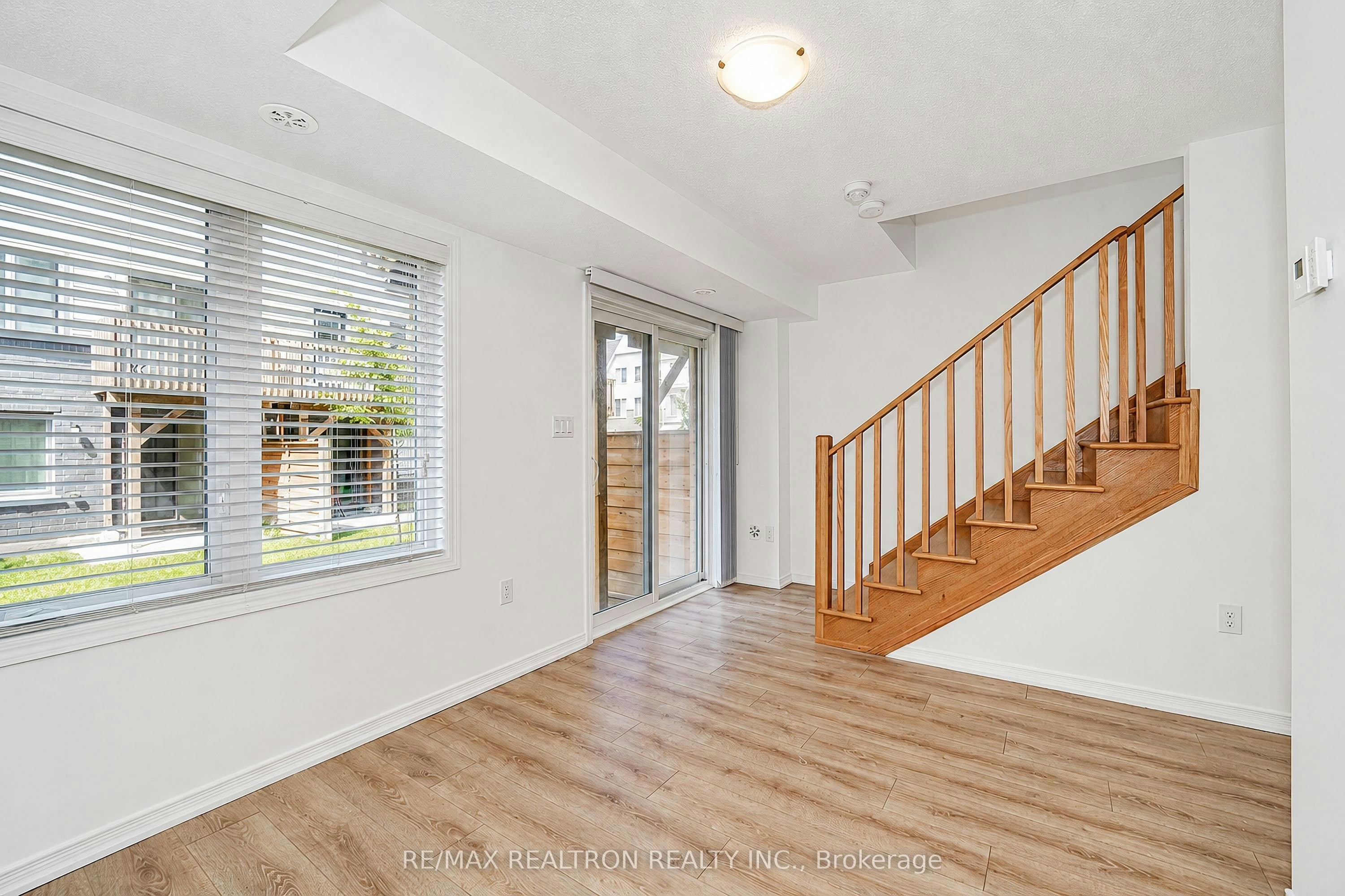 2560 Earleville Path, Oshawa, ON, L1L 0P9 - 6