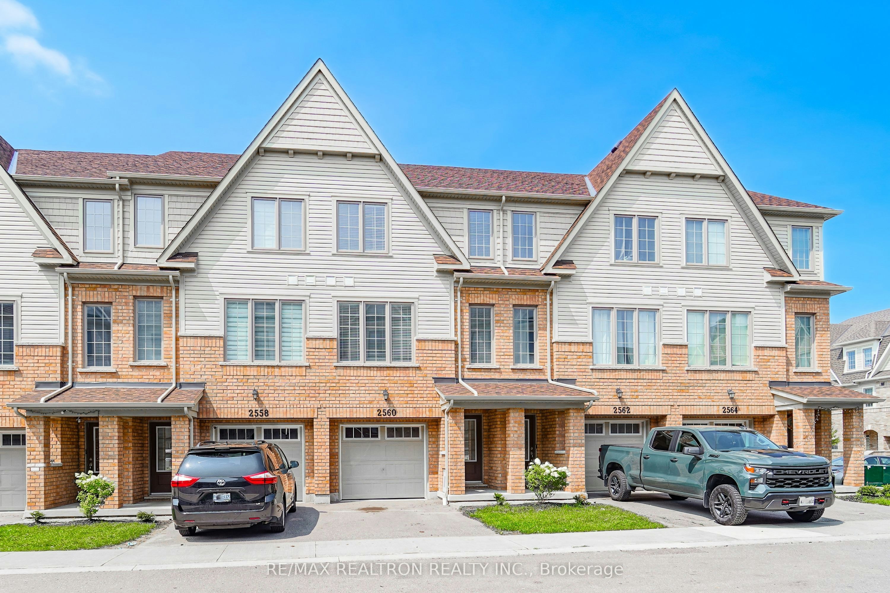 2560 Earleville Path, Oshawa, ON, L1L 0P9