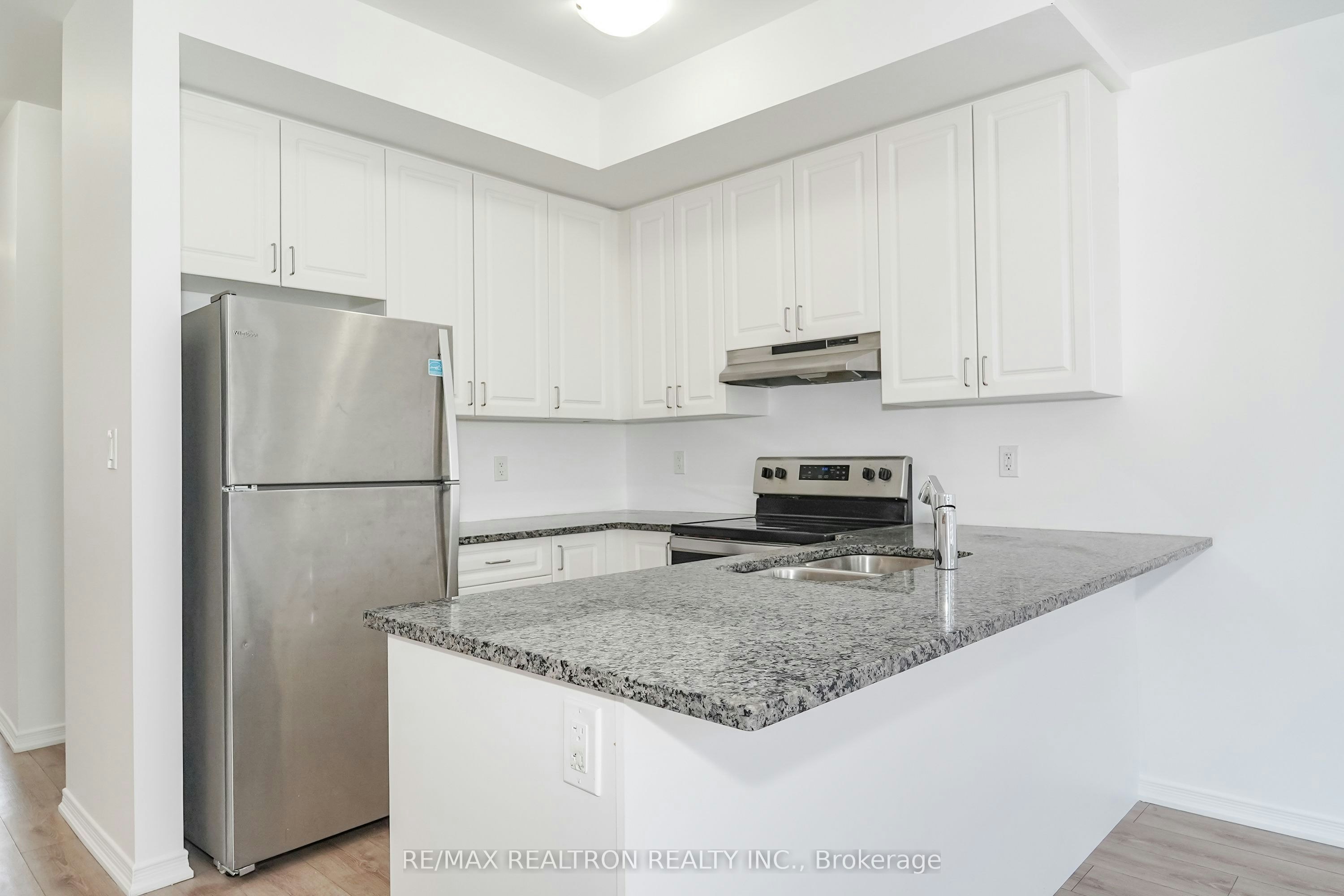2560 Earleville Path, Oshawa, ON, L1L 0P9 - 10