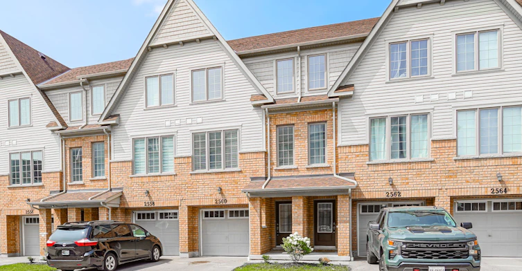 2560 Earleville Path, Oshawa, ON, L1L 0P9 - 2