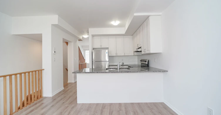 2560 Earleville Path, Oshawa, ON, L1L 0P9 - 9