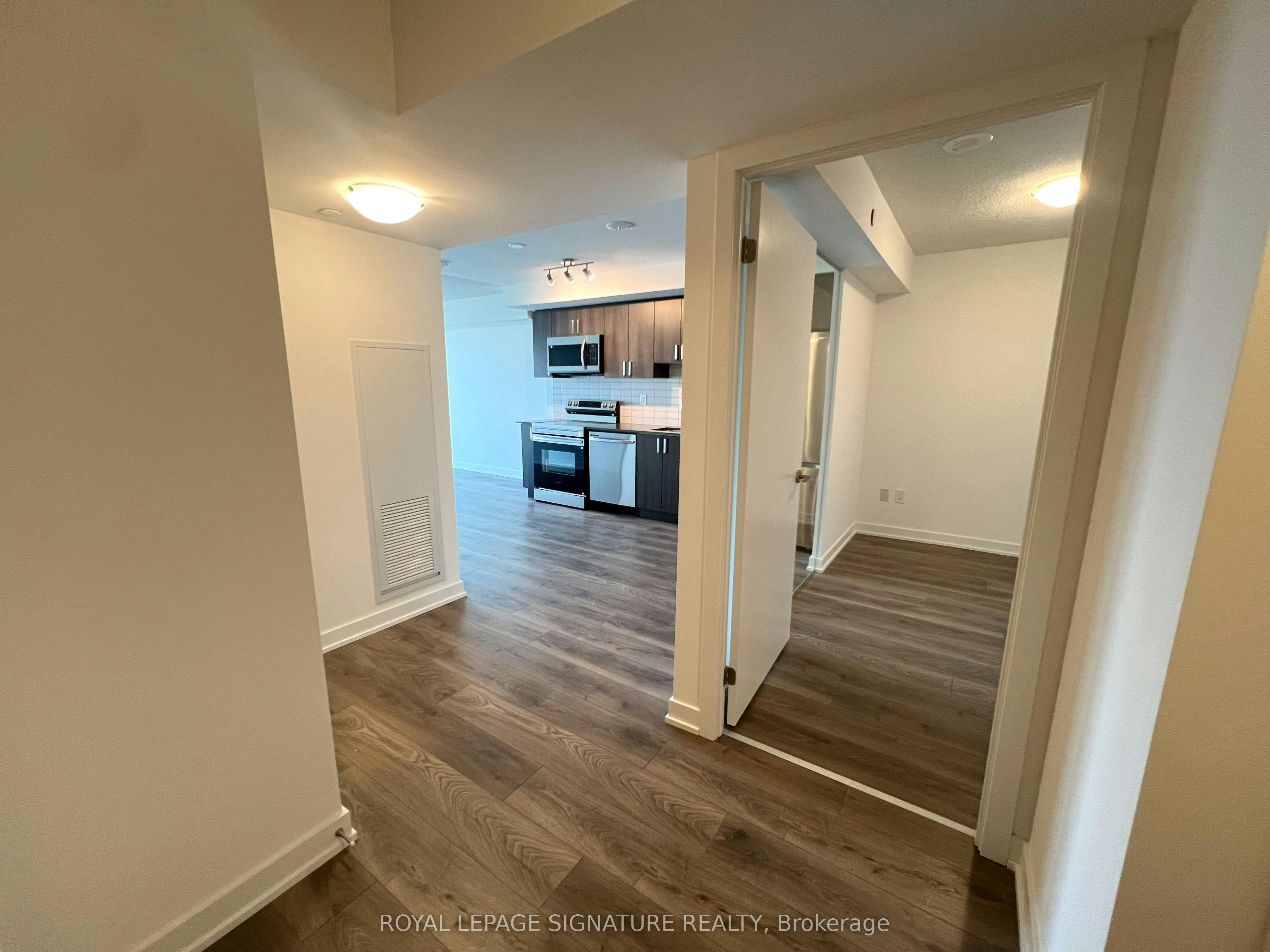 2106-1010 Sandy Beach Road, Pickering, ON, L1W 0C7 - 3