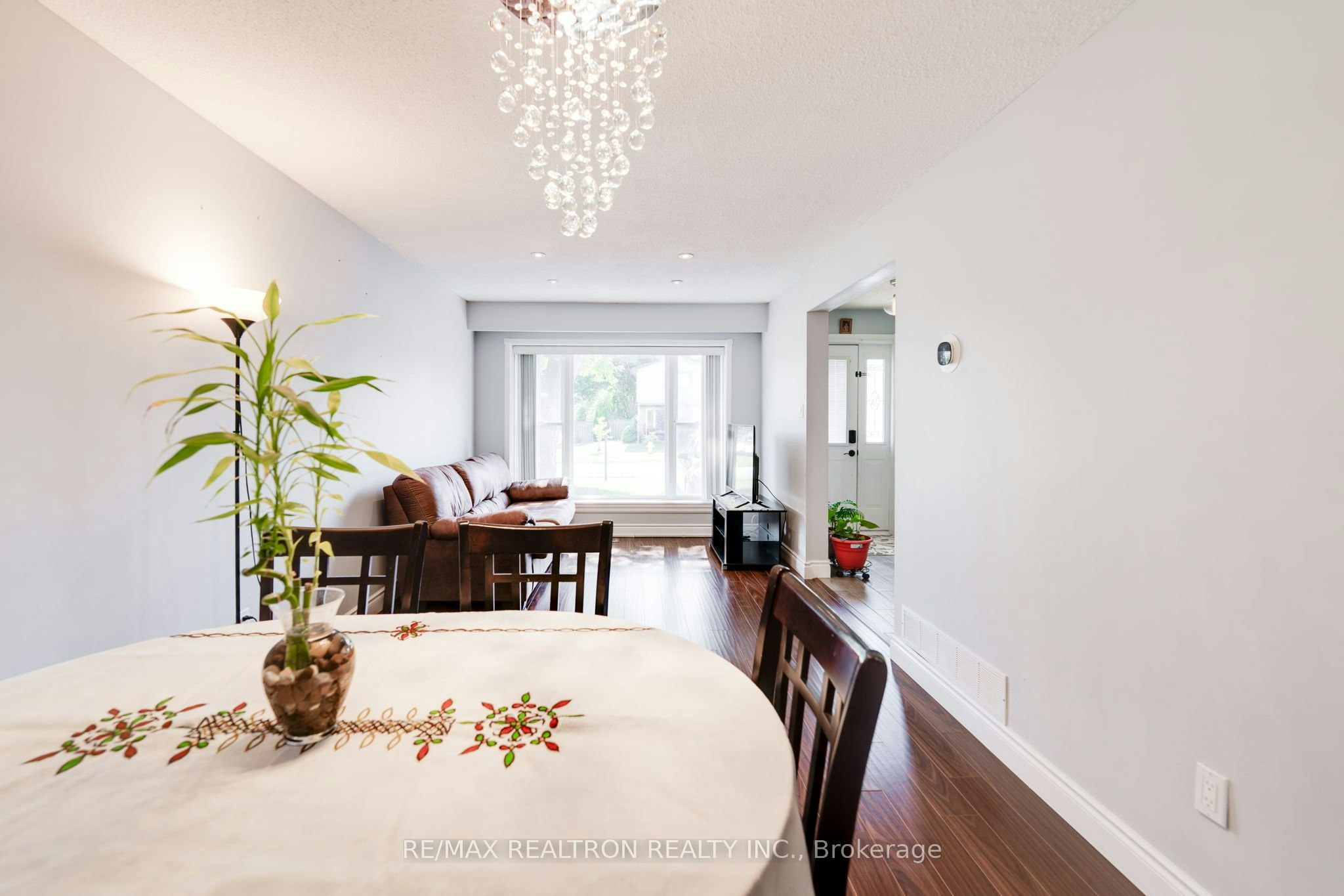 1 Harrison Court, Whitby, ON, L1N 6E2 - 8