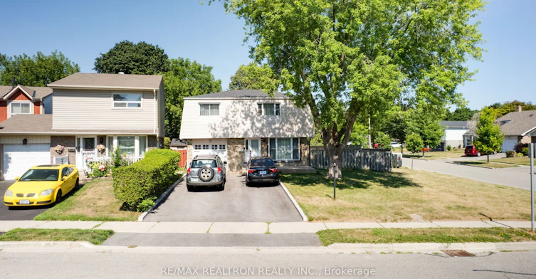 1 Harrison Court, Whitby, ON, L1N 6E2
