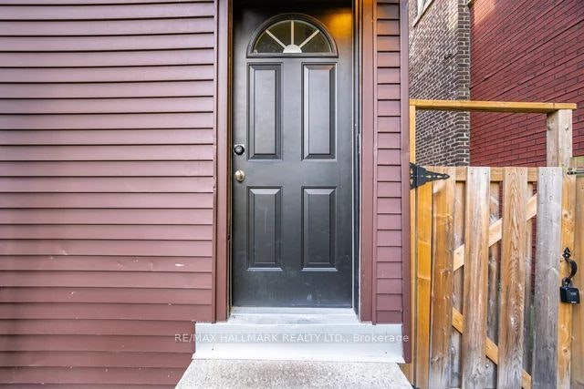 Basement-40 Brookmount Road, Toronto, ON, M4L 3N2 - 3