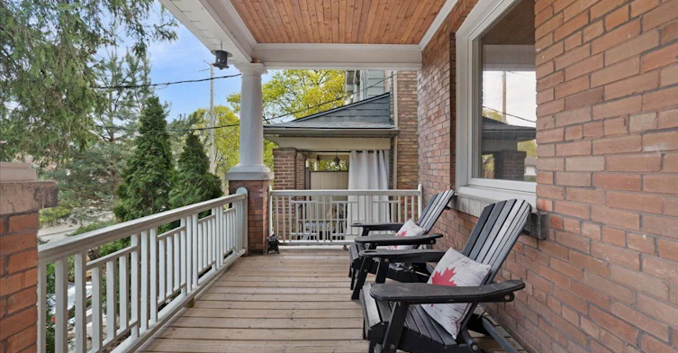 44 Beach View Crescent, Toronto, ON, M4E 2L5 - 4