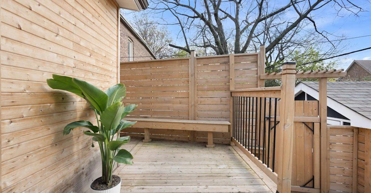 44 Beach View Crescent, Toronto, ON, M4E 2L5 - 38