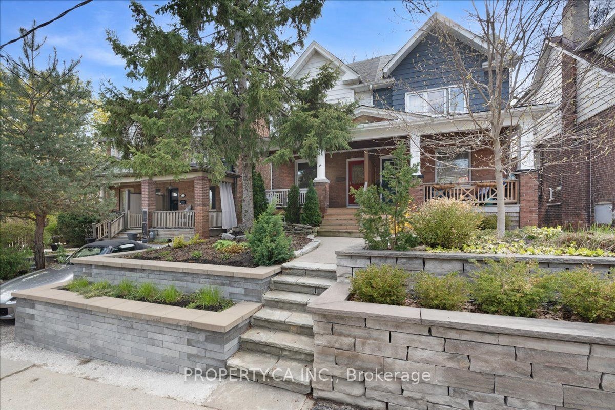 44 Beach View Crescent, Toronto, ON, M4E 2L5 - 2