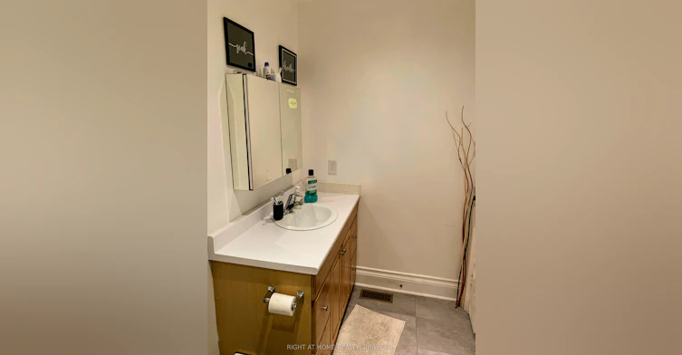 Rear-229 Pape Avenue, Toronto, ON, M4K 1A5 - 9