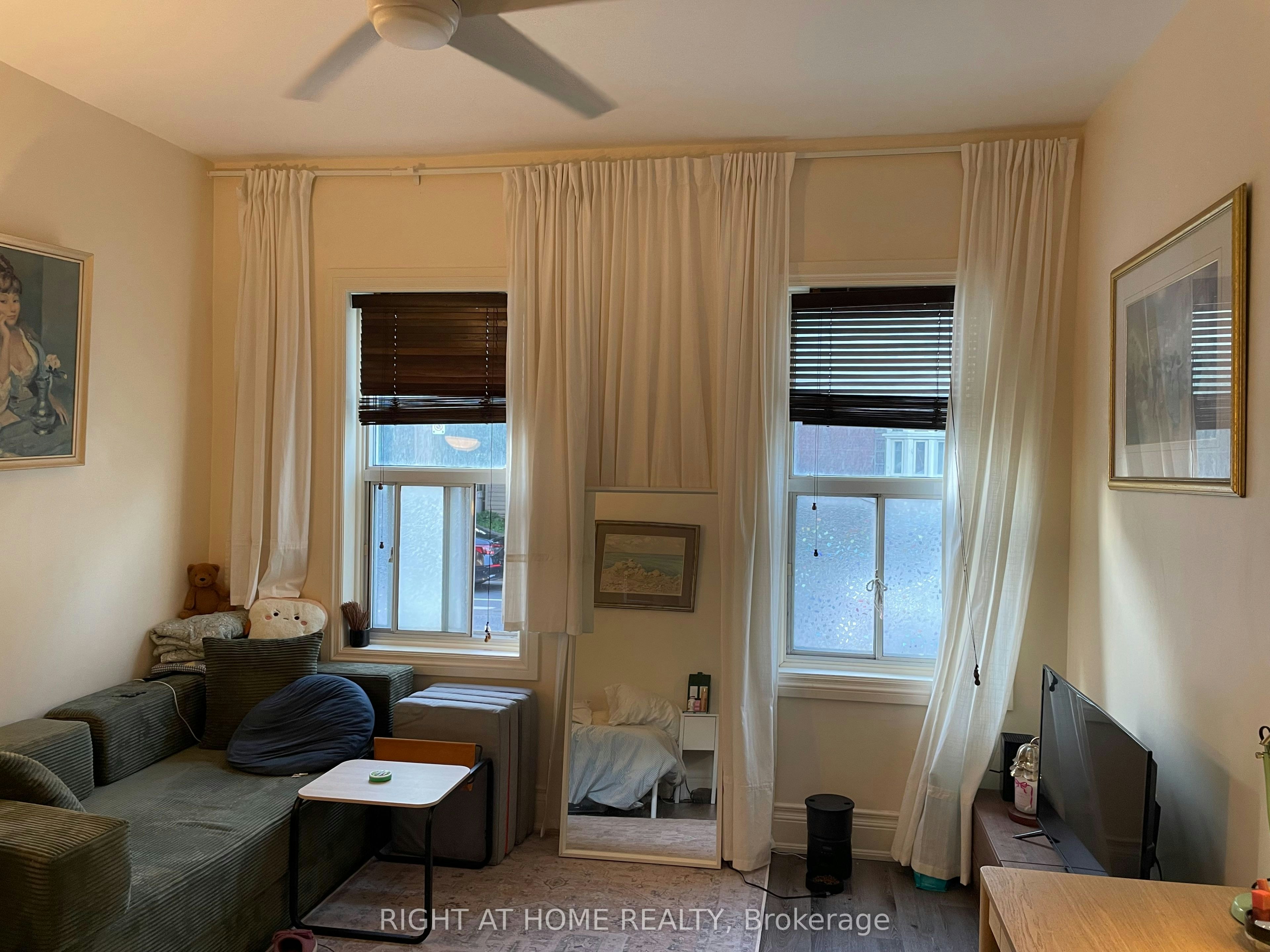 Rear-229 Pape Avenue, Toronto, ON, M4K 1A5 - 5