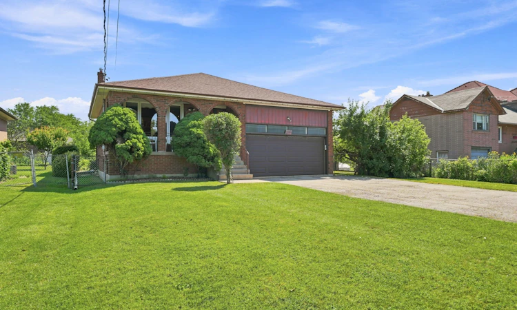 2795 Victoria Park Avenue