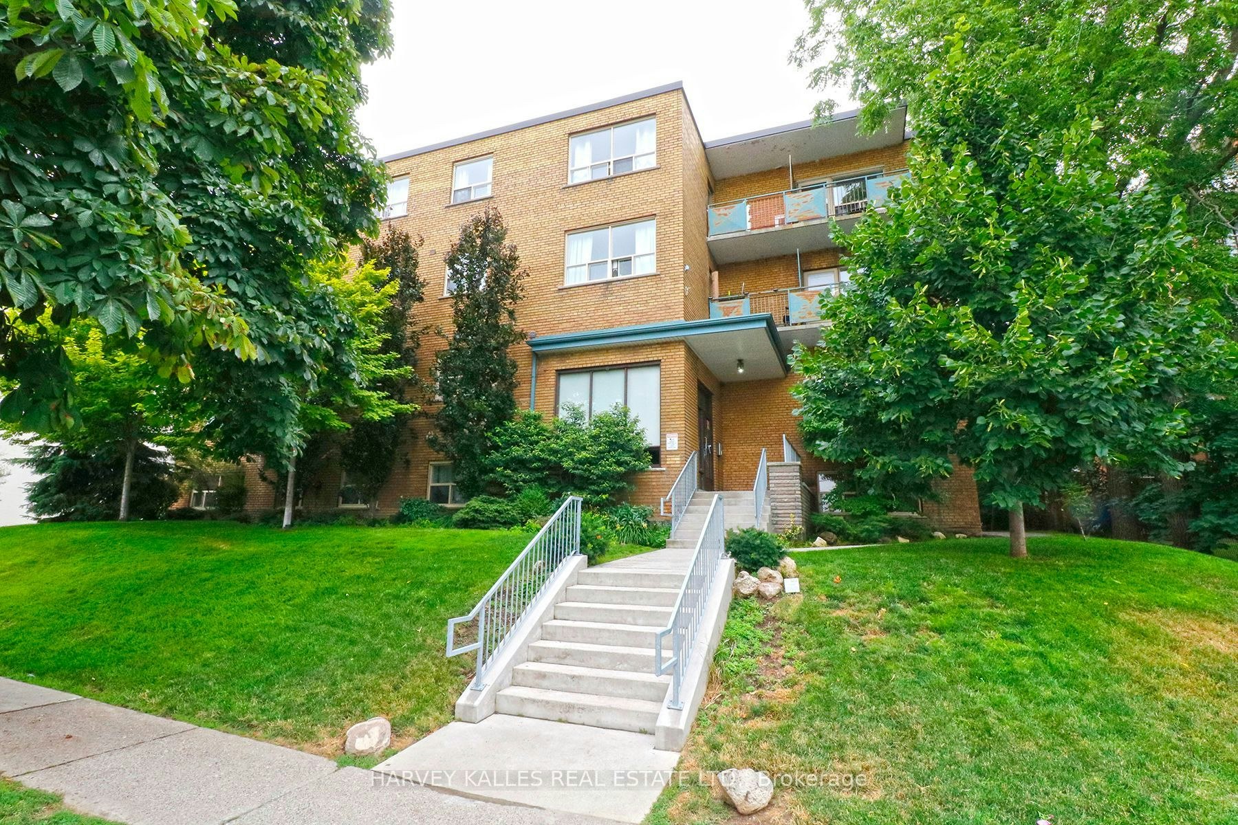 107-1751 Victoria Park Avenue, Toronto, ON, M1R 1S1 - 2