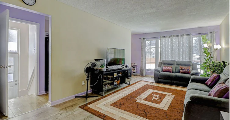 51 Santamonica Boulevard S, Toronto, ON, M1L 4H3