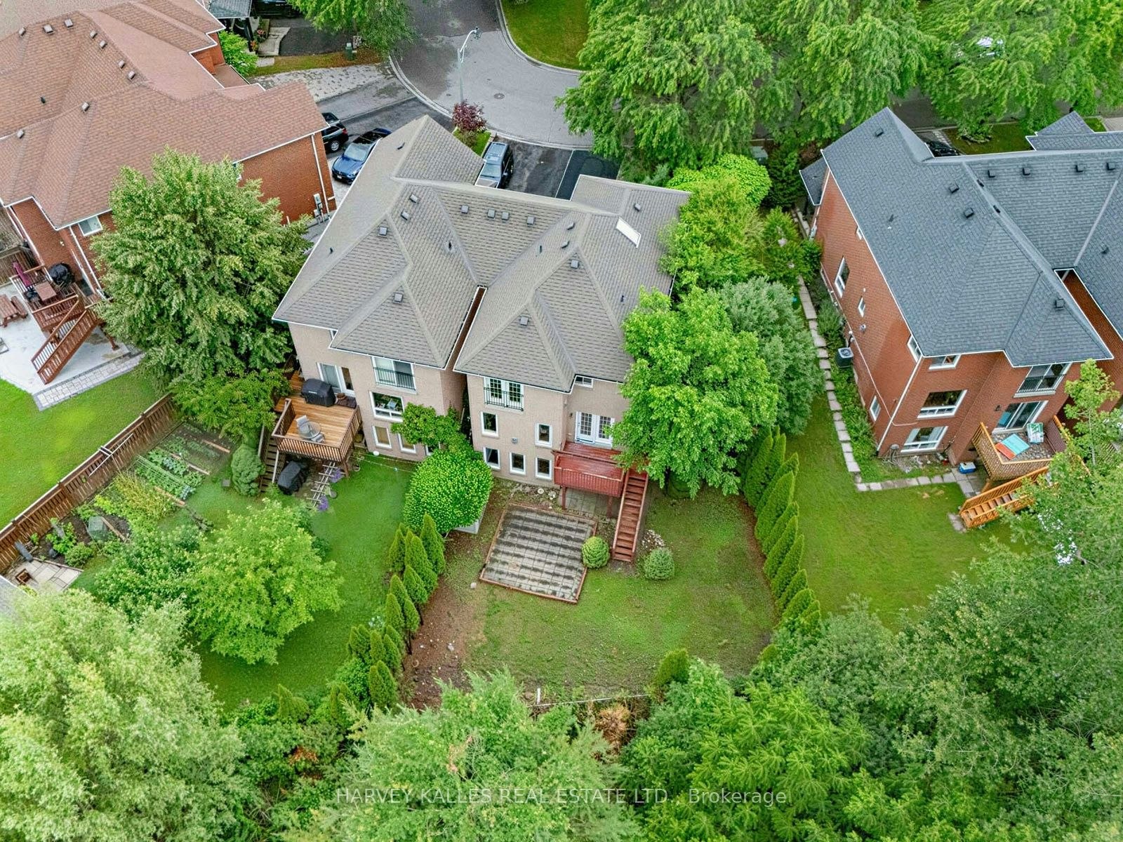 Main/Upper-2120 Erin Gate Boulevard, Pickering, ON, L1X 2V3 - 4