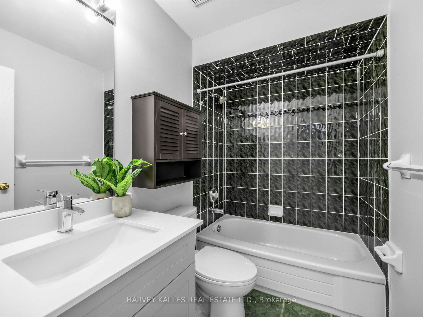 Main/Upper-2120 Erin Gate Boulevard, Pickering, ON, L1X 2V3 - 20