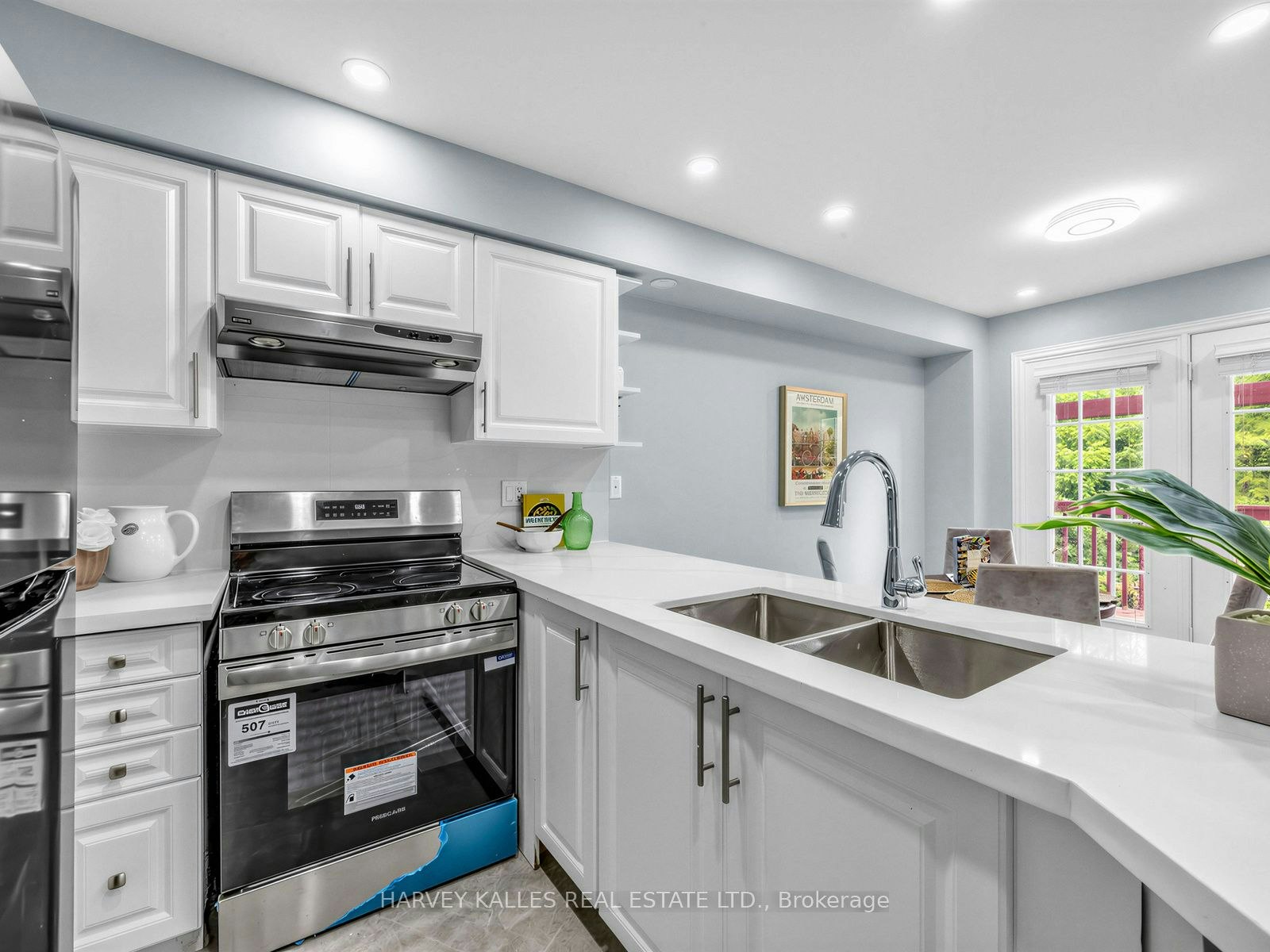 Main/Upper-2120 Erin Gate Boulevard, Pickering, ON, L1X 2V3 - 14