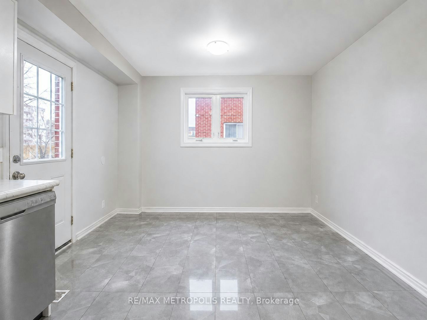 1098 Cedar Street, Oshawa, ON, L1J 3R9 - 10