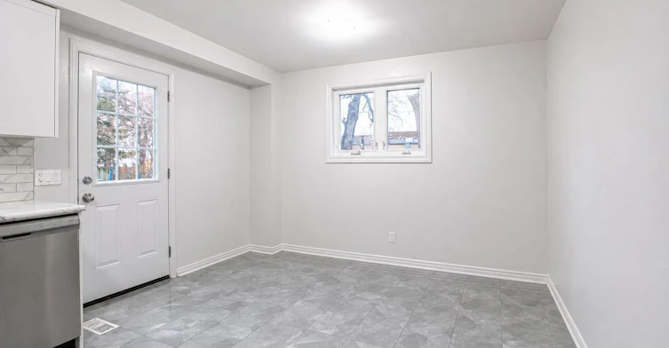 1098 Cedar Street, Oshawa, ON, L1J 3R9 - 9