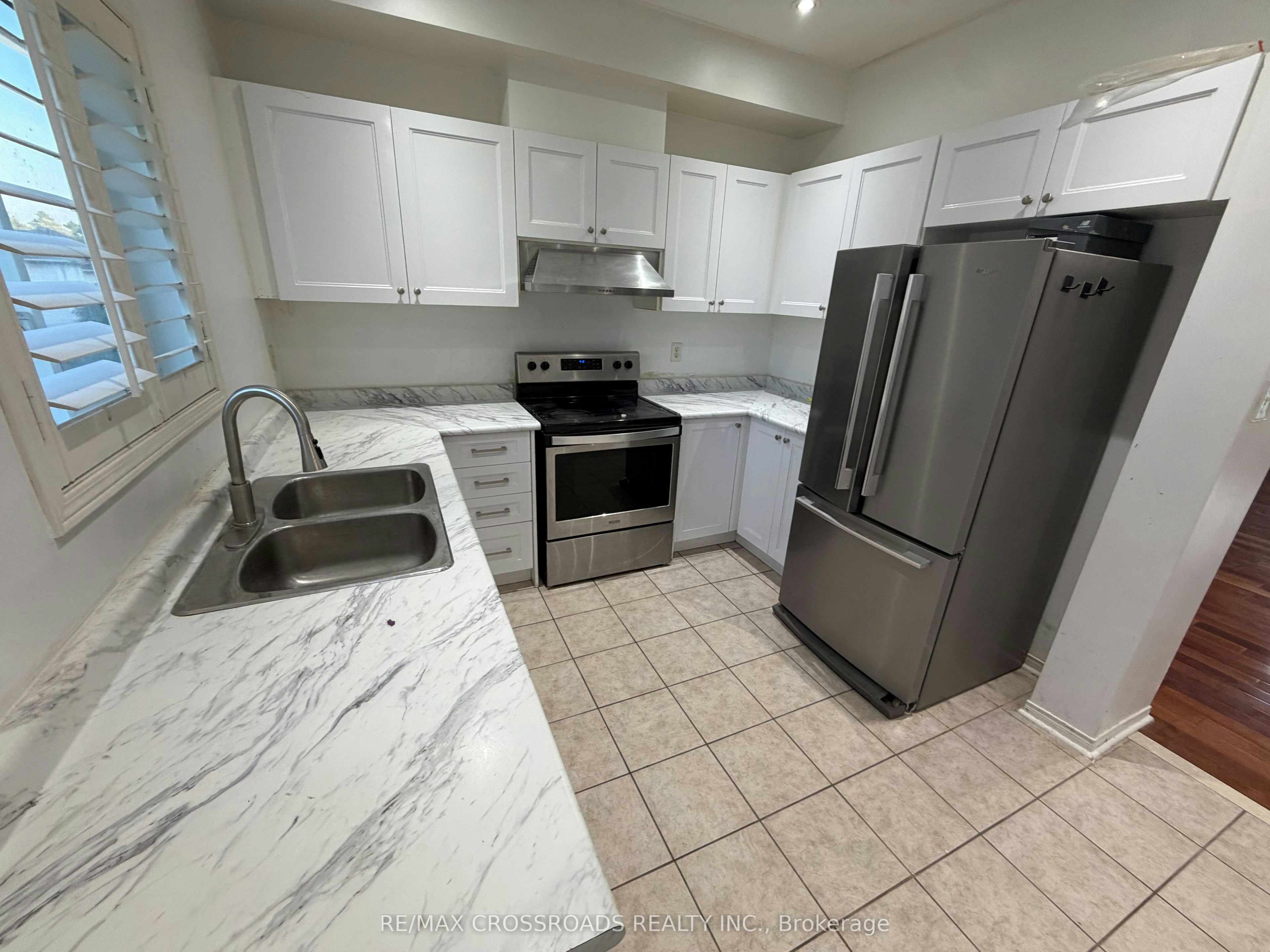 1547 Hummingbird Court, Pickering, ON, L1V 7H8 - 9