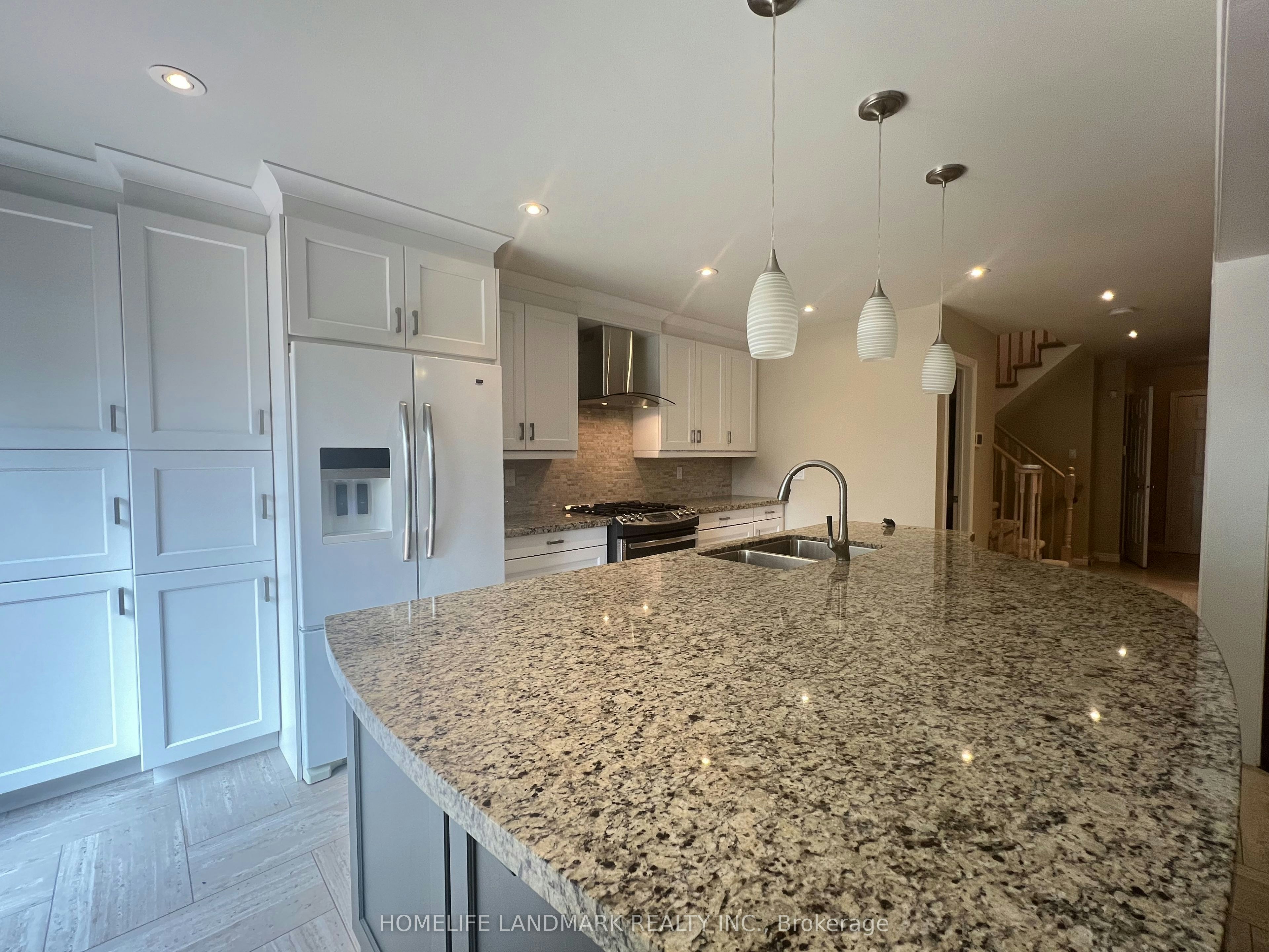 71 Steele Valley Court, Whitby, ON, L1R 2M3 - 8