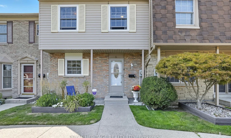 6-580 Eyer Drive