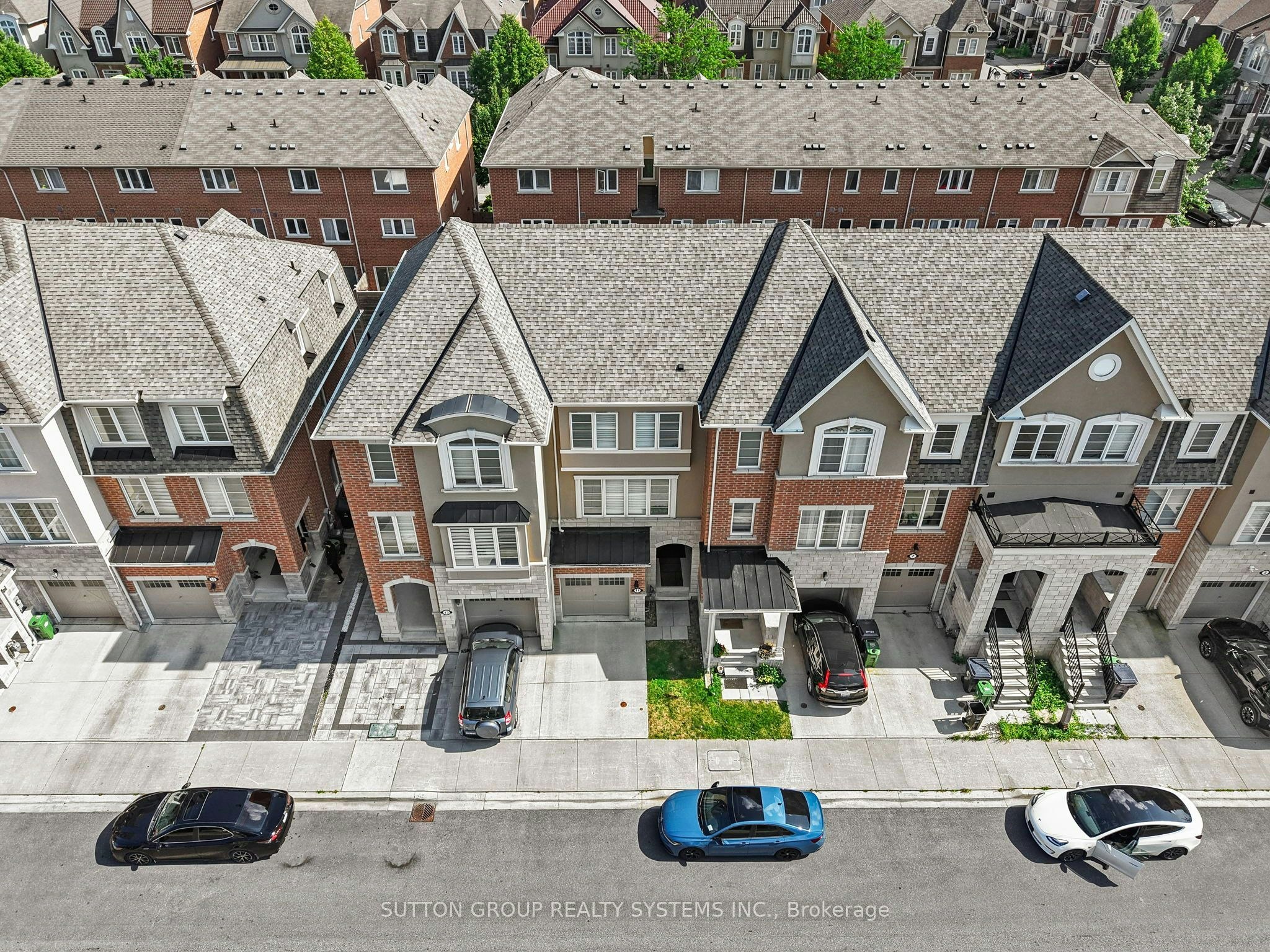 11 Fusilier Drive, Toronto, ON, M1L 0J4