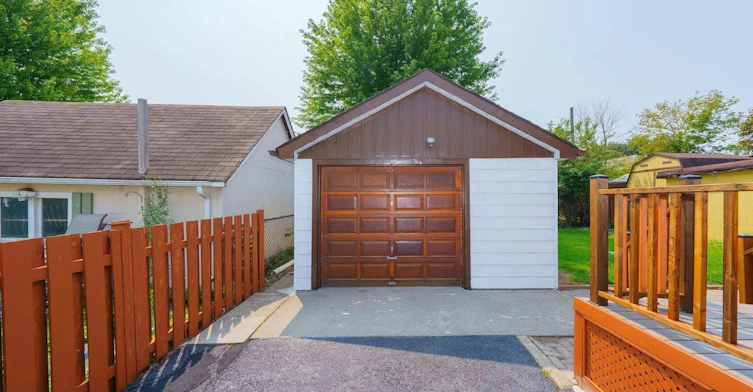 203 Hibbert Avenue, Oshawa, ON, L1J 1V4 - 29