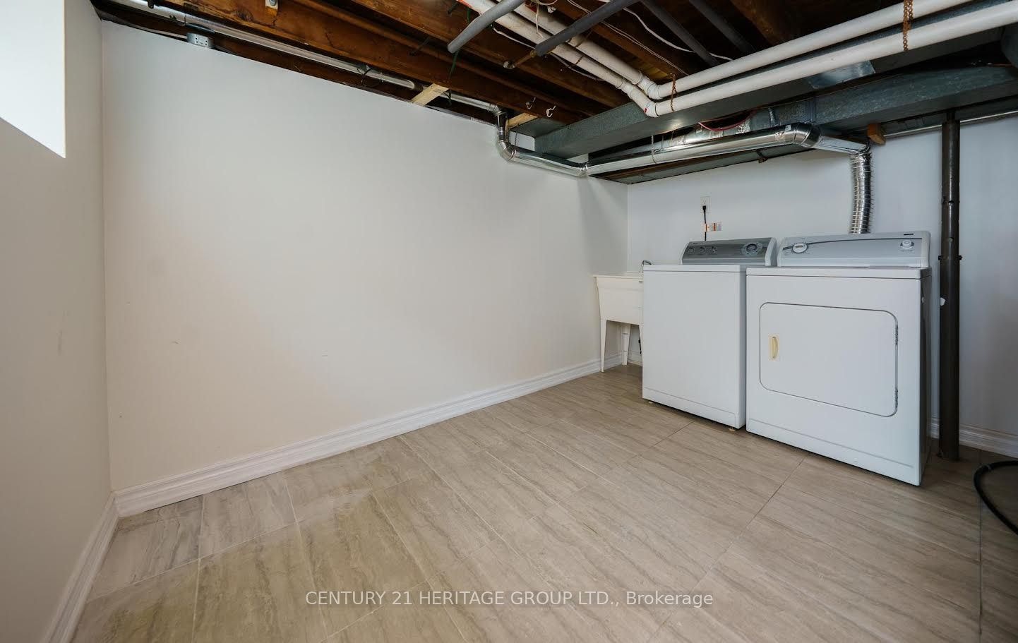 203 Hibbert Avenue, Oshawa, ON, L1J 1V4 - 24