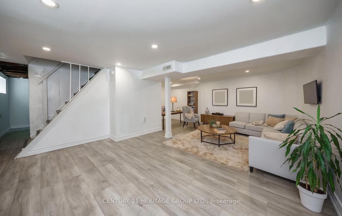 203 Hibbert Avenue, Oshawa, ON, L1J 1V4 - 22