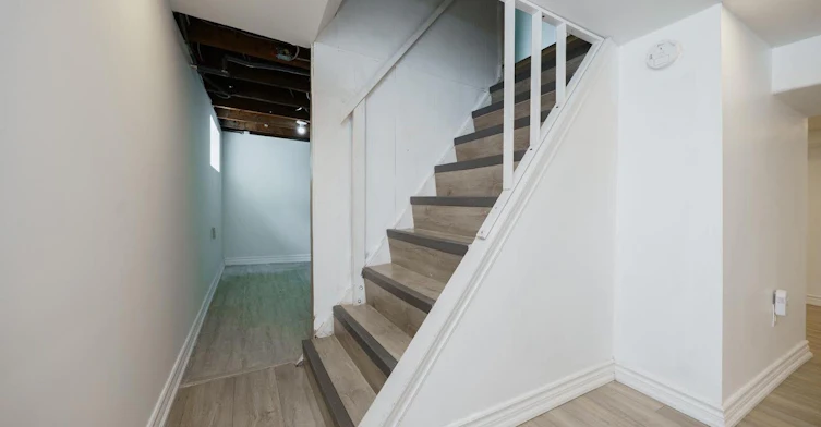 203 Hibbert Avenue, Oshawa, ON, L1J 1V4 - 21