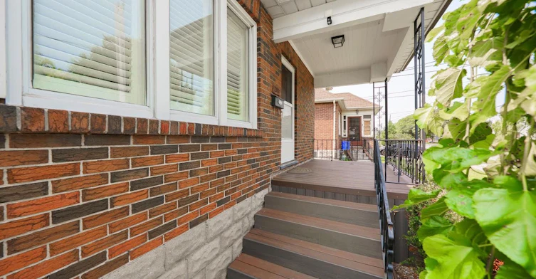 203 Hibbert Avenue, Oshawa, ON, L1J 1V4 - 3