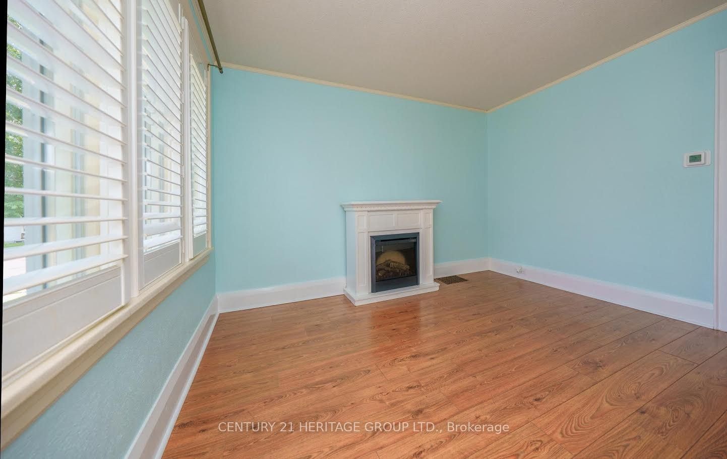 203 Hibbert Avenue, Oshawa, ON, L1J 1V4 - 4