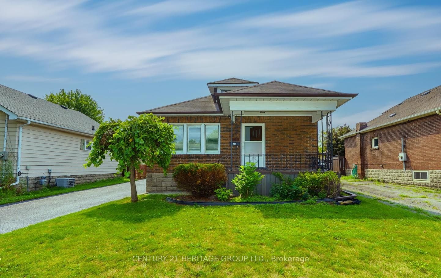 203 Hibbert Avenue, Oshawa, ON, L1J 1V4