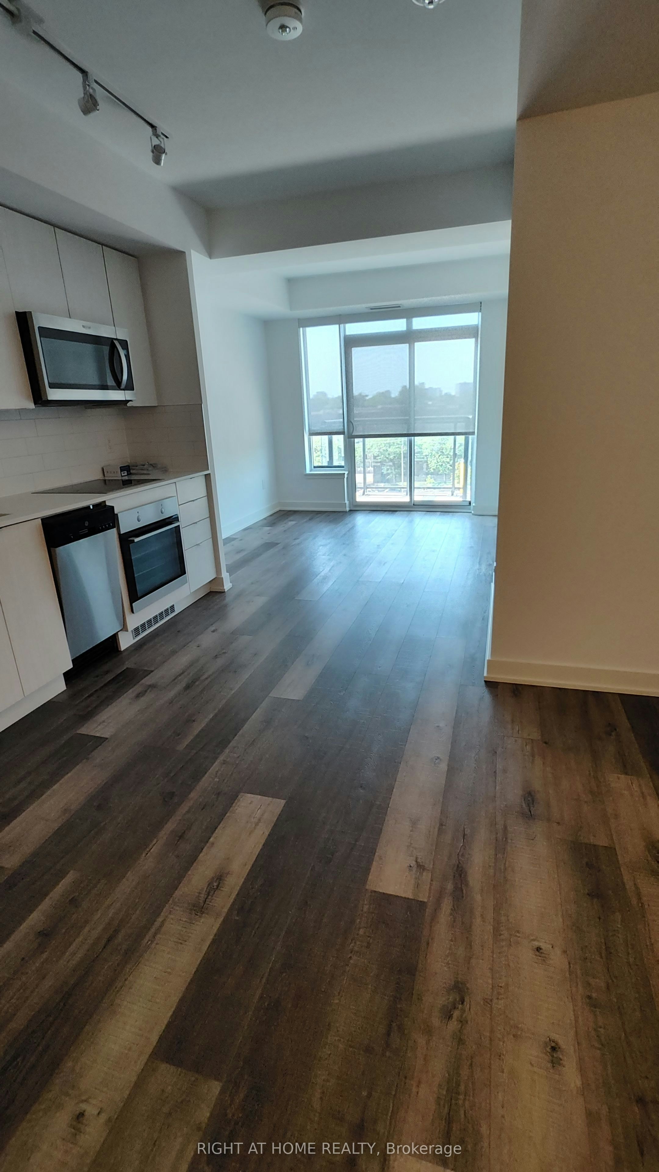 606-630 Greenwood Avenue, Toronto, ON, M4J 0A8 - 3