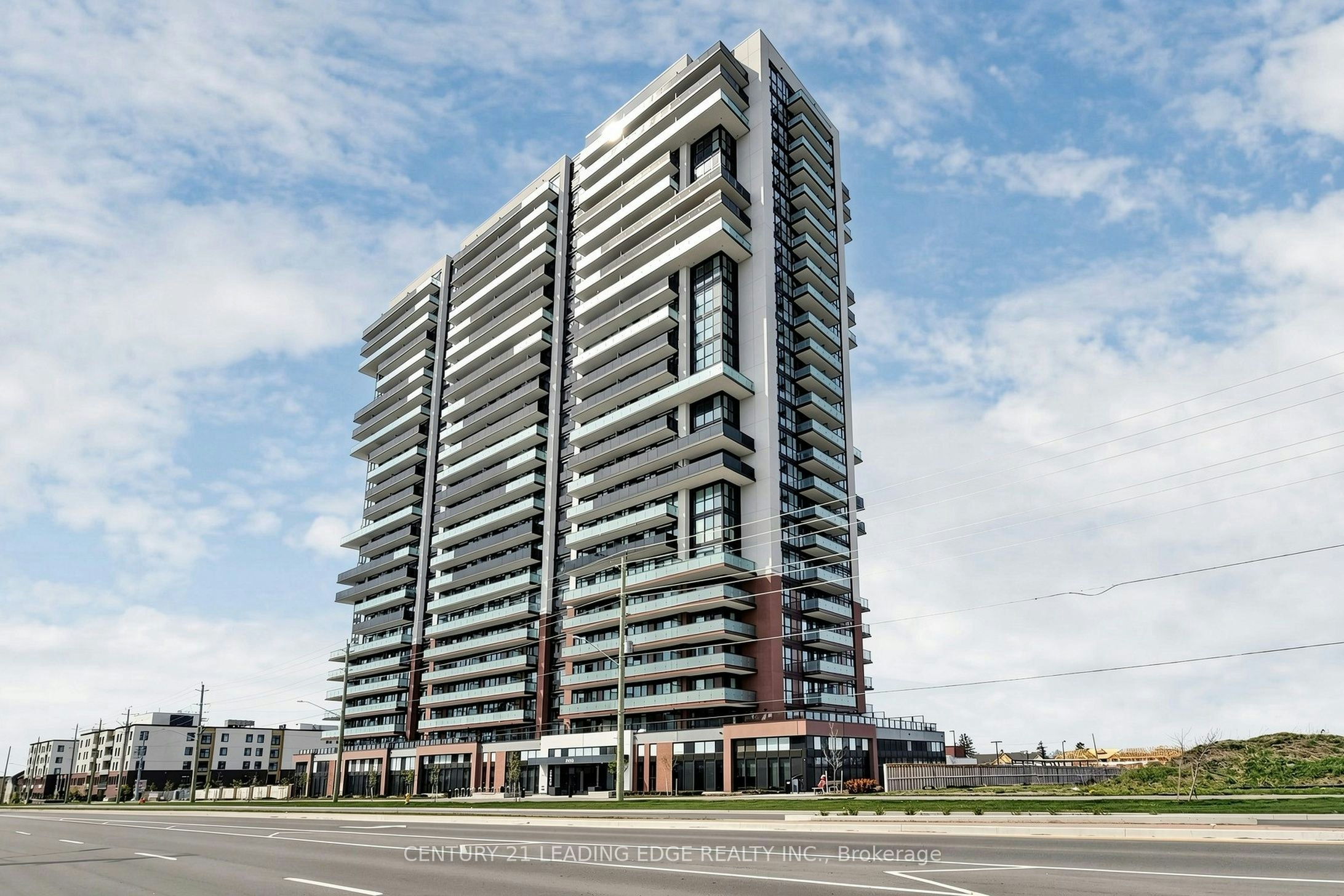 409-2550 Simcoe Street N, Oshawa, ON, L1L 0R5