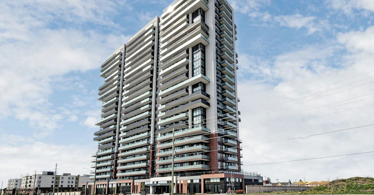 409-2550 Simcoe Street N, Oshawa, ON, L1L 0R5