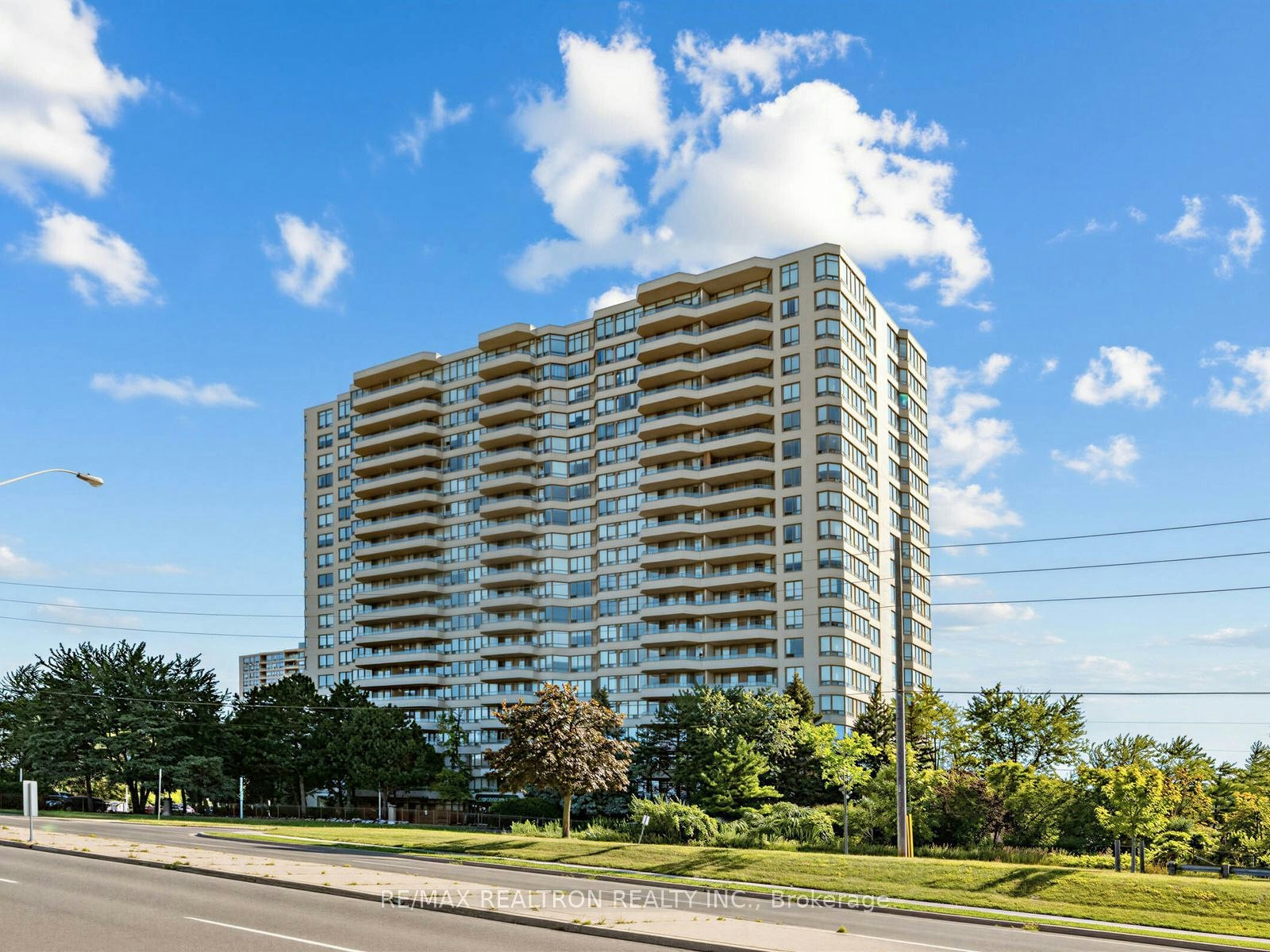 1079-1 Greystone Walk Drive, Toronto, ON, M1K 5J3