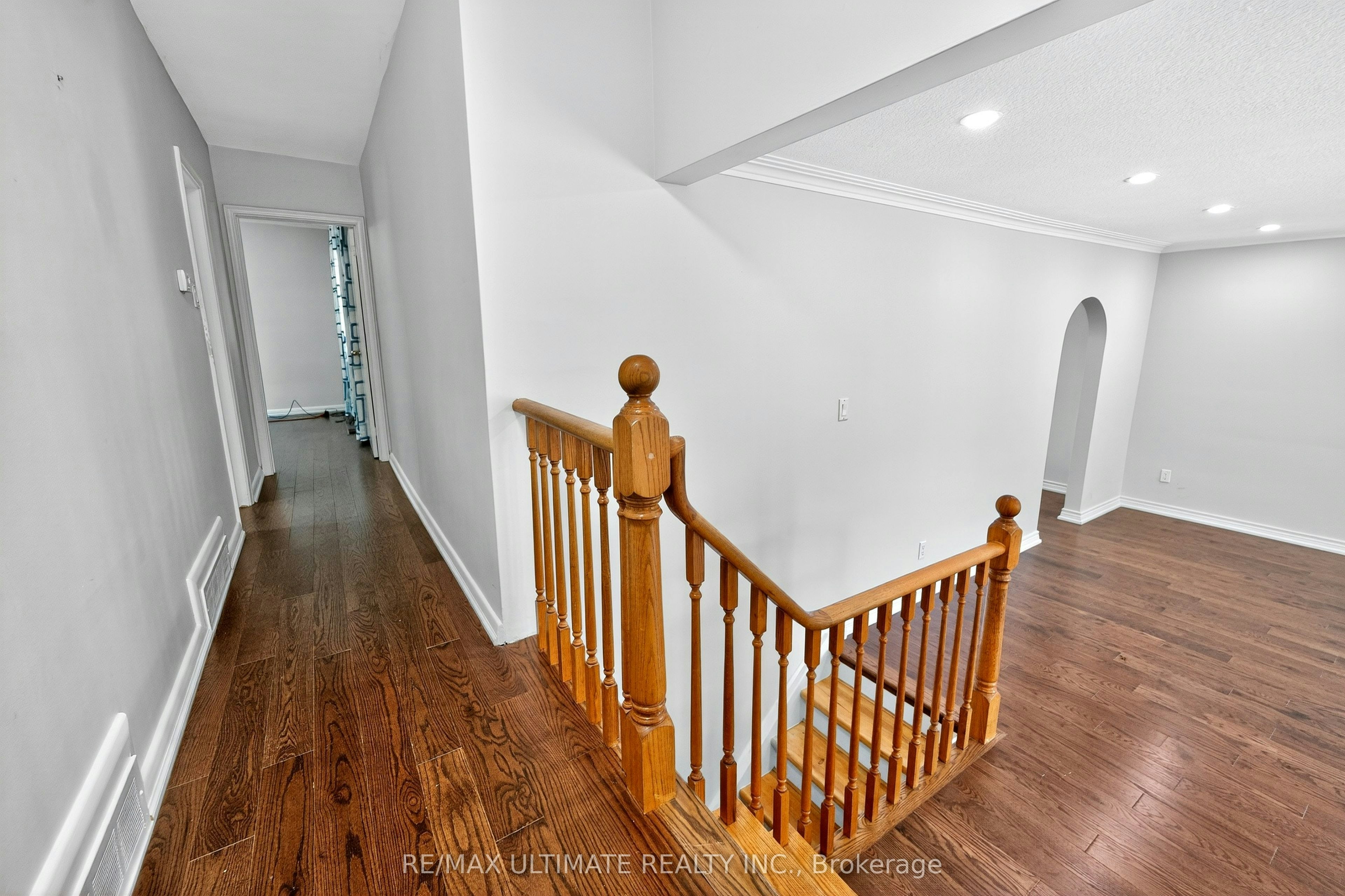 50 Charlemont Crescent, Toronto, ON, M1T 1M4 - 16