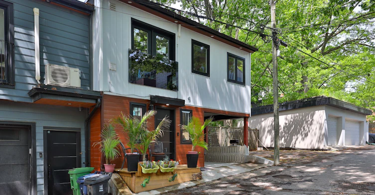 Laneway-199 Beech Avenue, Toronto, ON, M4E 3H8 - 45