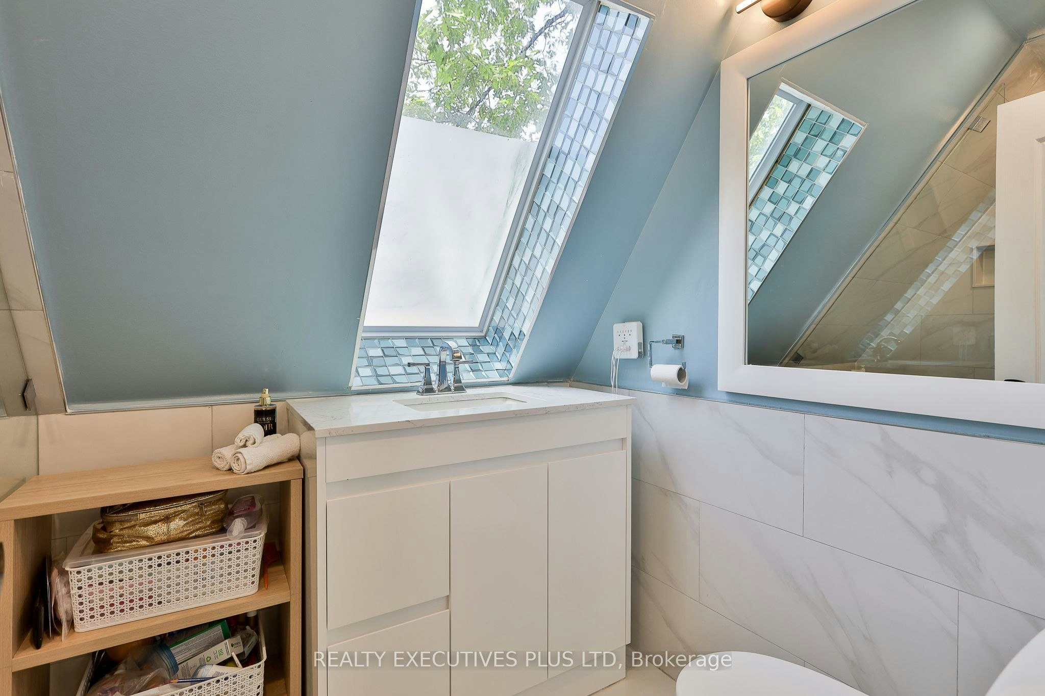 Laneway-199 Beech Avenue, Toronto, ON, M4E 3H8 - 30