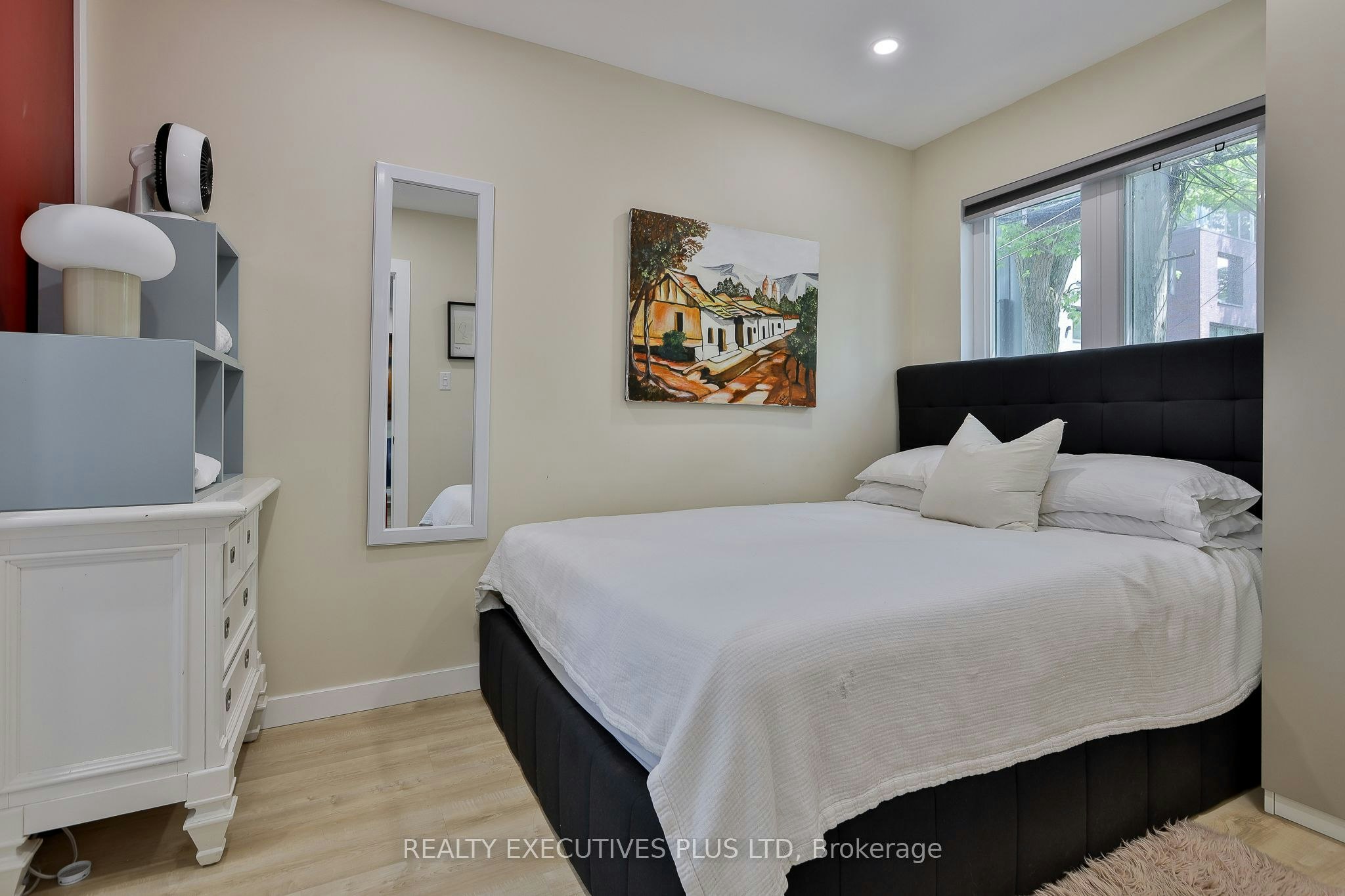 Laneway-199 Beech Avenue, Toronto, ON, M4E 3H8 - 26