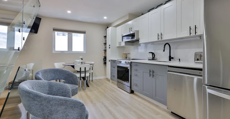 Laneway-199 Beech Avenue, Toronto, ON, M4E 3H8 - 2