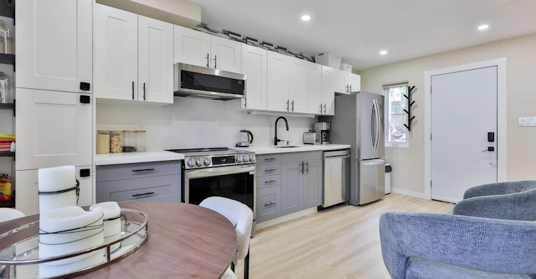 Laneway-199 Beech Avenue, Toronto, ON, M4E 3H8 - 5