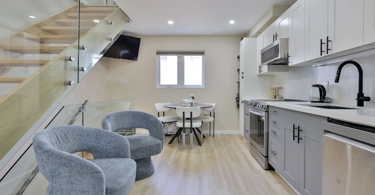 Laneway-199 Beech Avenue, Toronto, ON, M4E 3H8 - 3