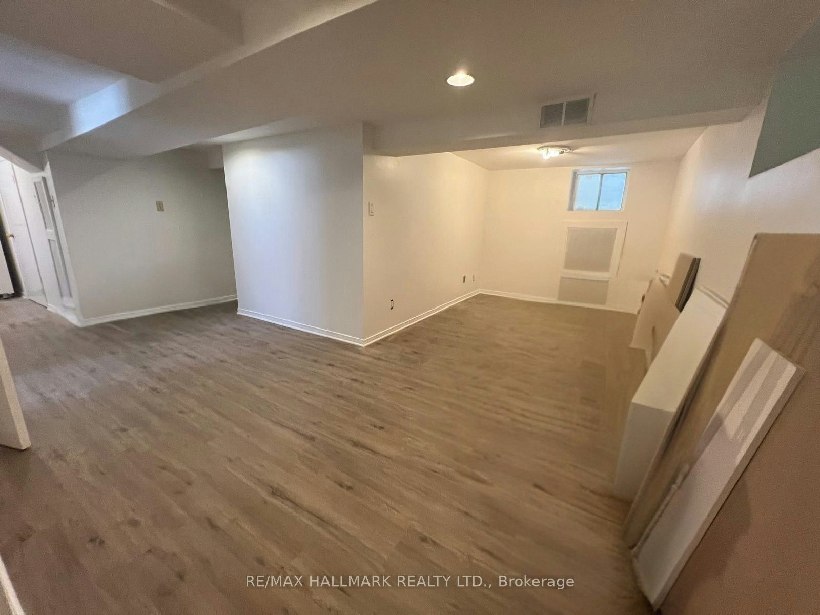 Lower-202 Heward Avenue, Toronto, ON, M4M 2T7 - 4