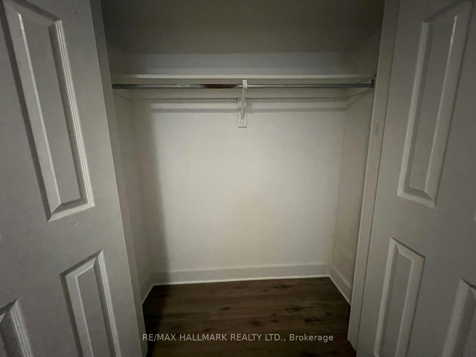 Lower-202 Heward Avenue, Toronto, ON, M4M 2T7 - 13