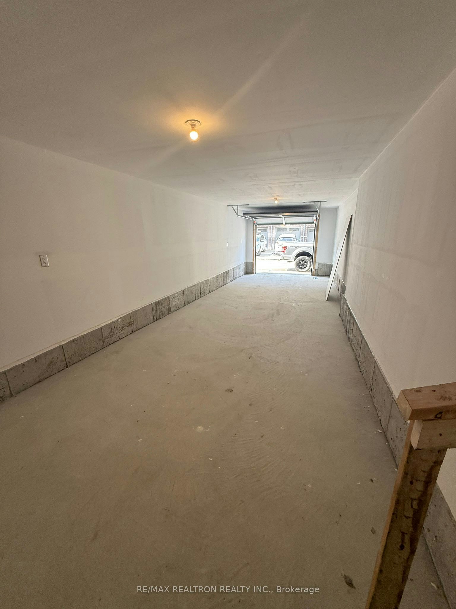 1206-1695 Dersan Street E, Pickering, ON, L1X 0S9 - 24