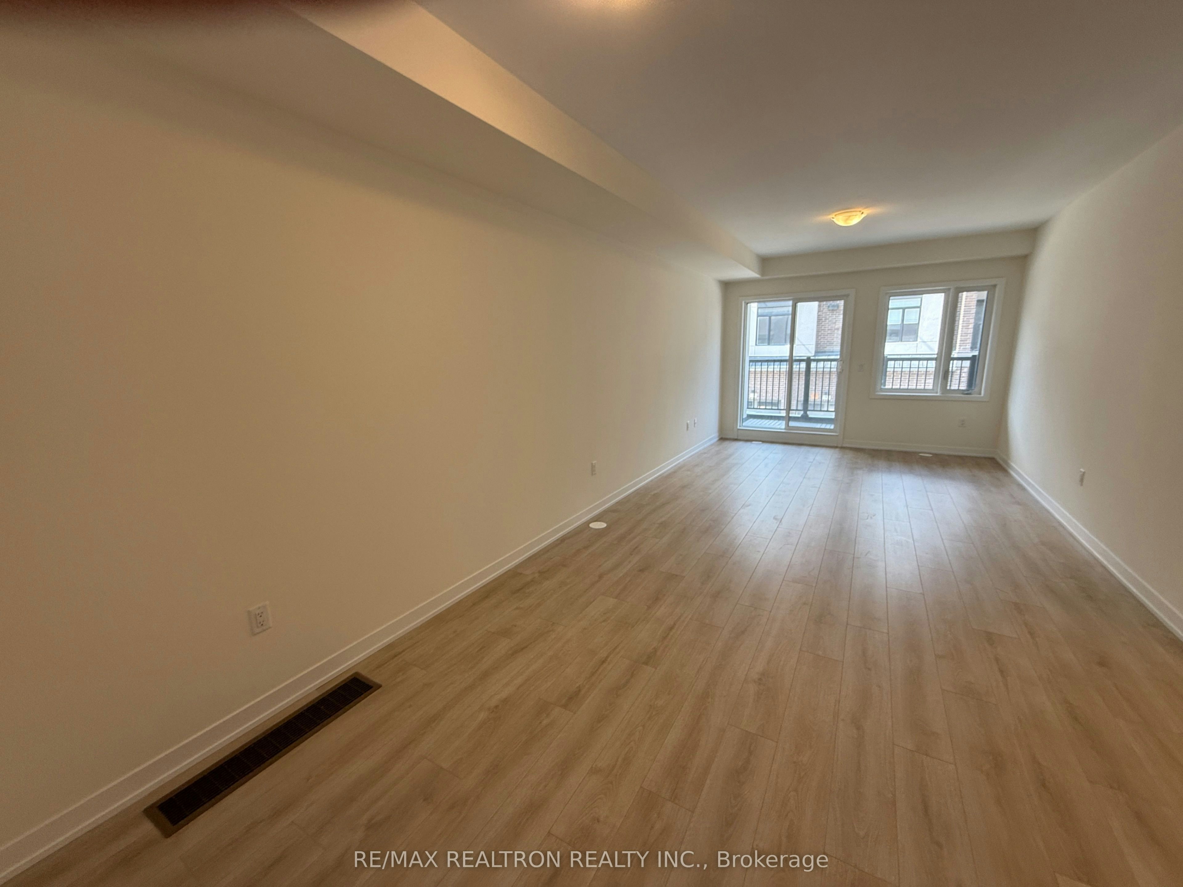 1206-1695 Dersan Street E, Pickering, ON, L1X 0S9 - 3
