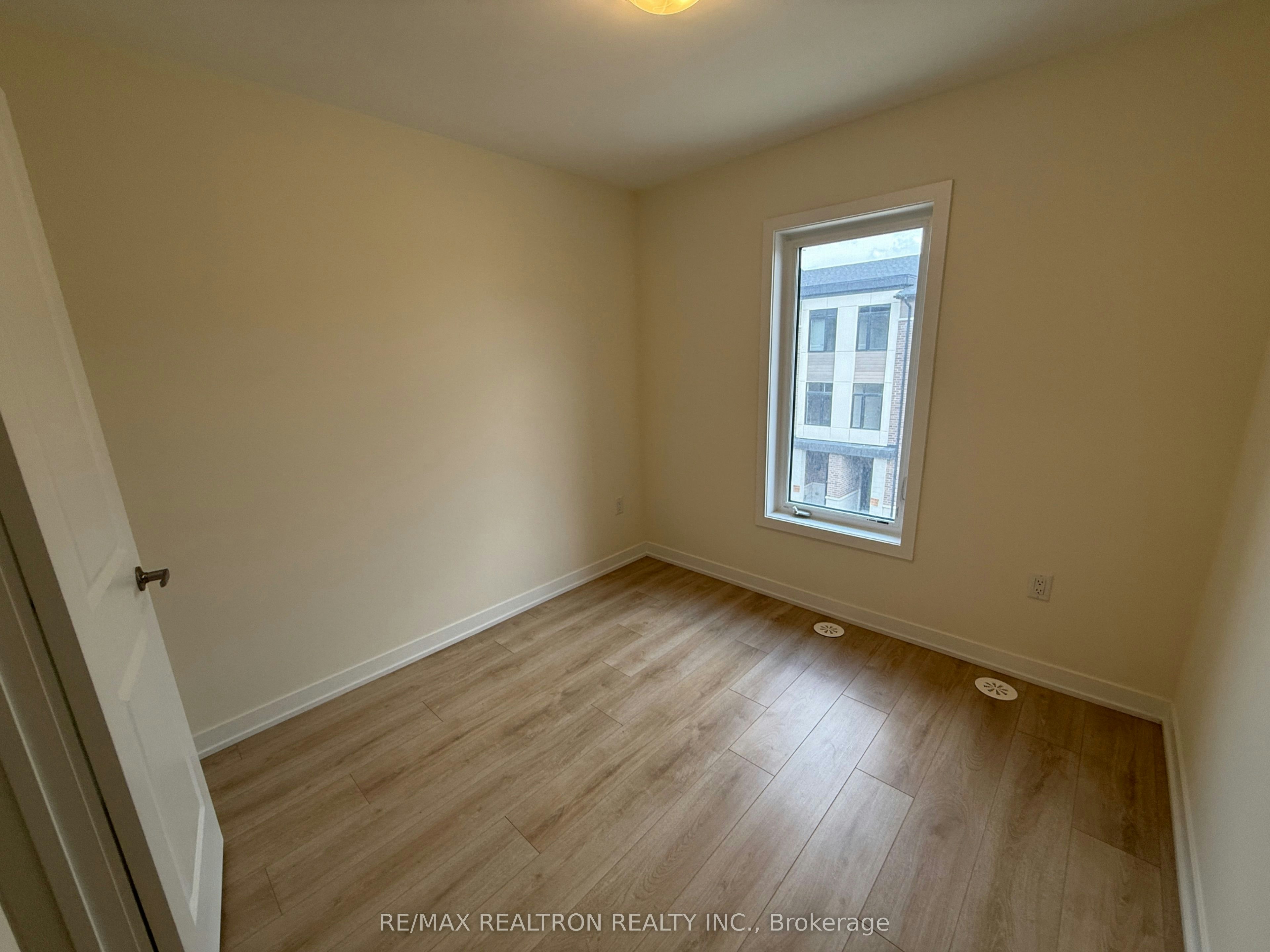 1206-1695 Dersan Street E, Pickering, ON, L1X 0S9 - 20